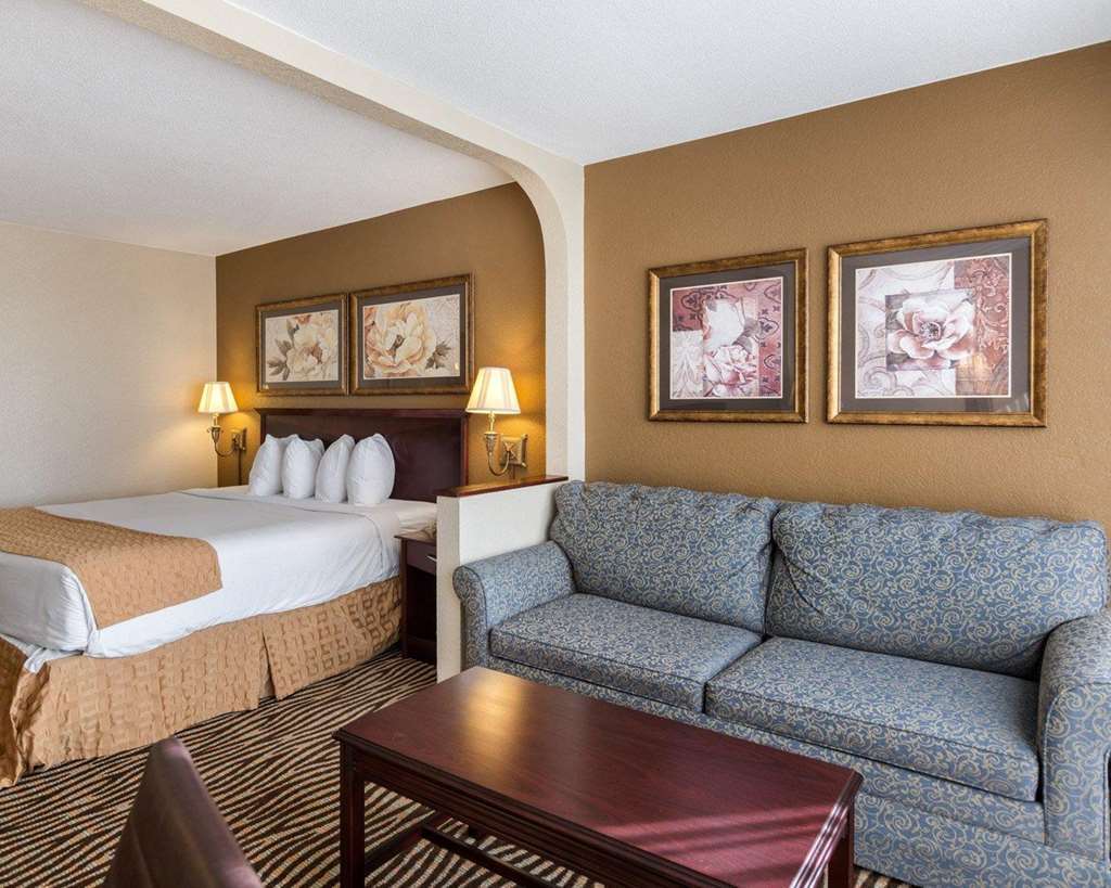 Quality Inn Near Hampton Coliseum Δωμάτιο φωτογραφία